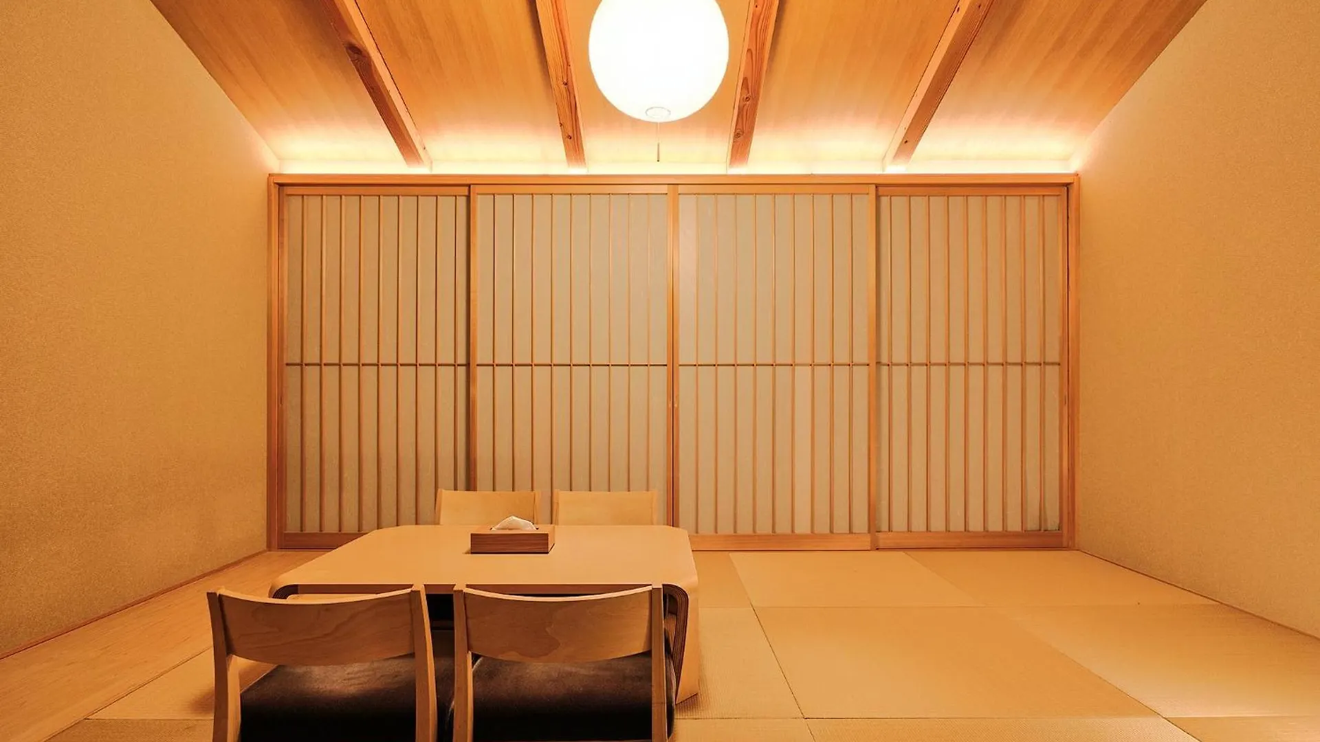 Ferienwohnung Tsumugi Tojihigashimonmae Kyōto 0*,  Japan